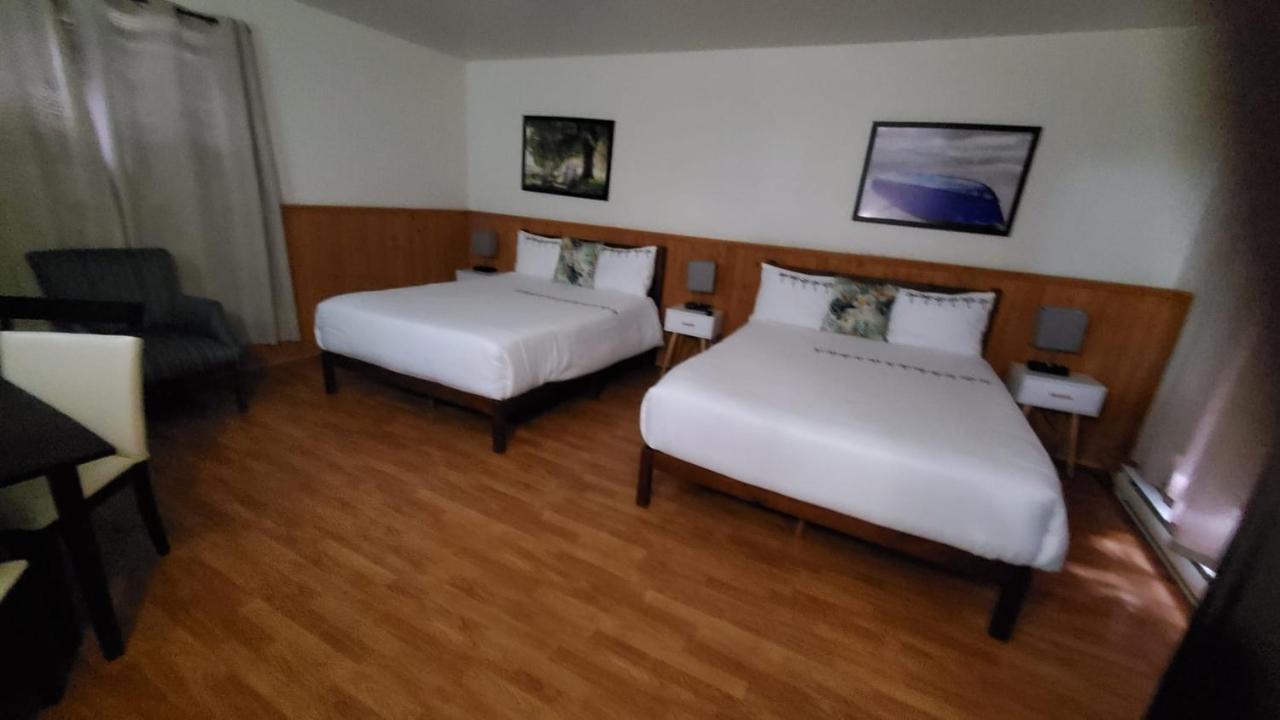 Hotel Fleurs Karaibes Saint-Alexandre-de-Kamouraska 외부 사진