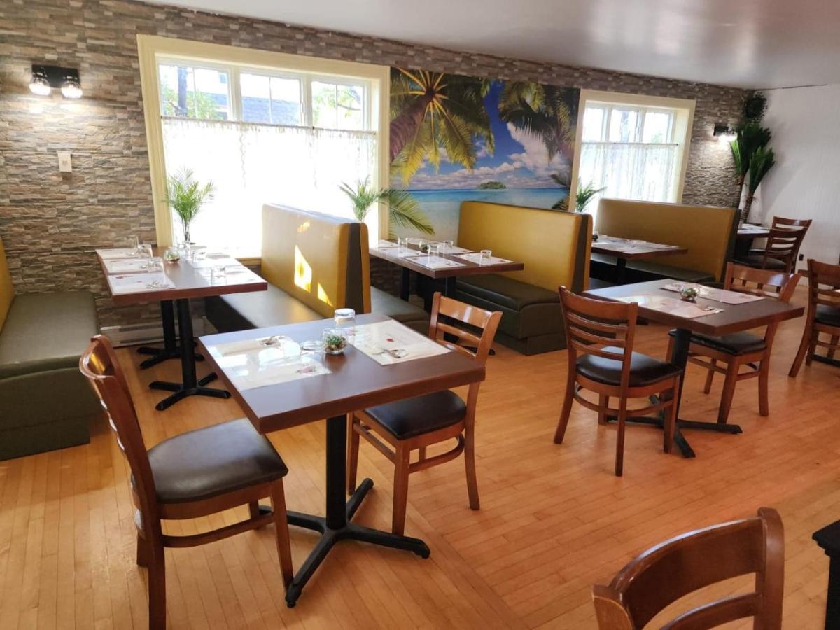 Hotel Fleurs Karaibes Saint-Alexandre-de-Kamouraska 외부 사진