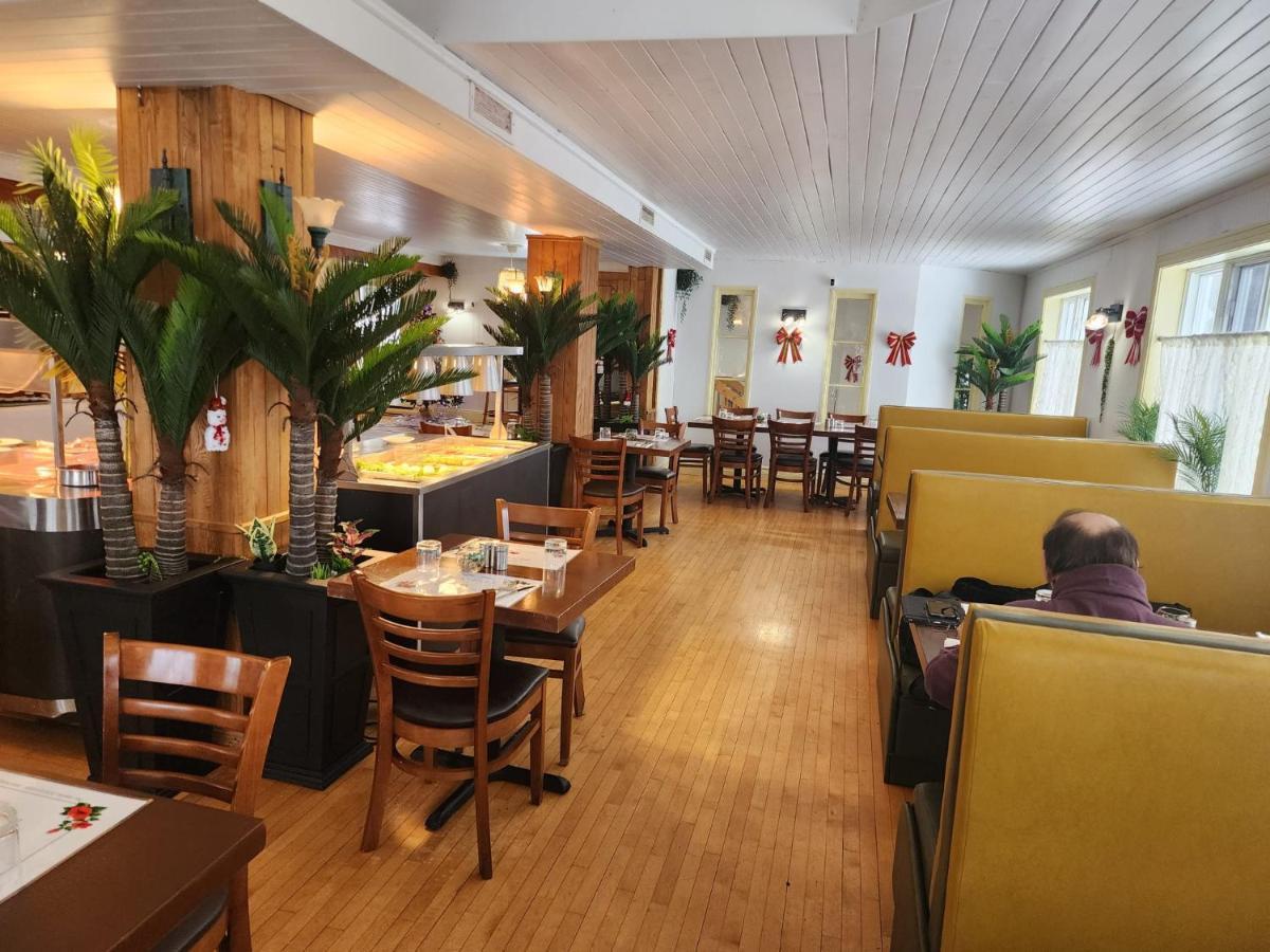 Hotel Fleurs Karaibes Saint-Alexandre-de-Kamouraska 외부 사진